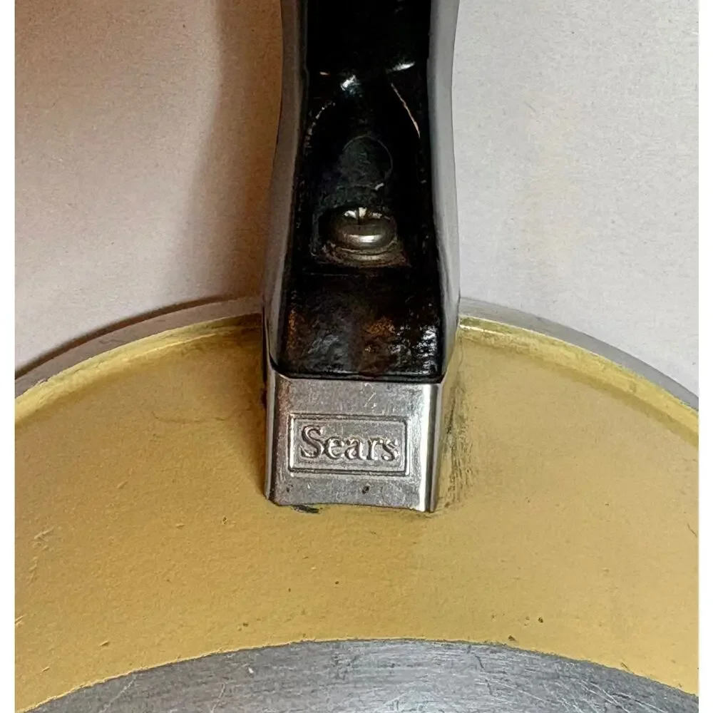 Vintage Aluminum Sears “Club” Harvest Gold 1.5 QT Sauce Pot w/ Lid USA
